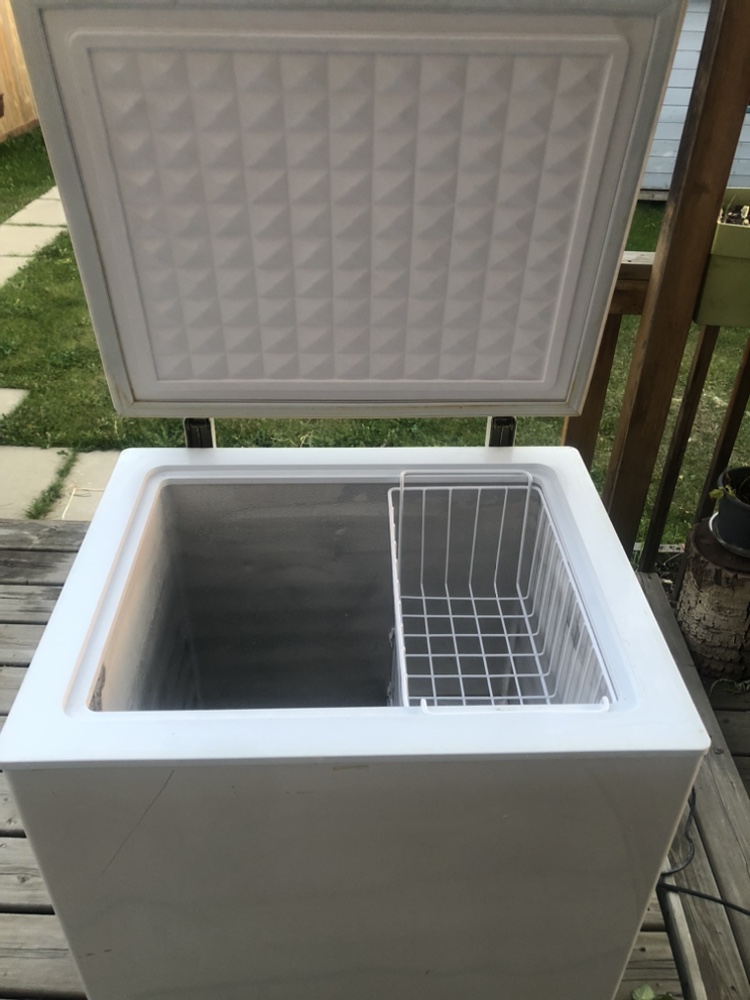 Chest Freezer - photo 3