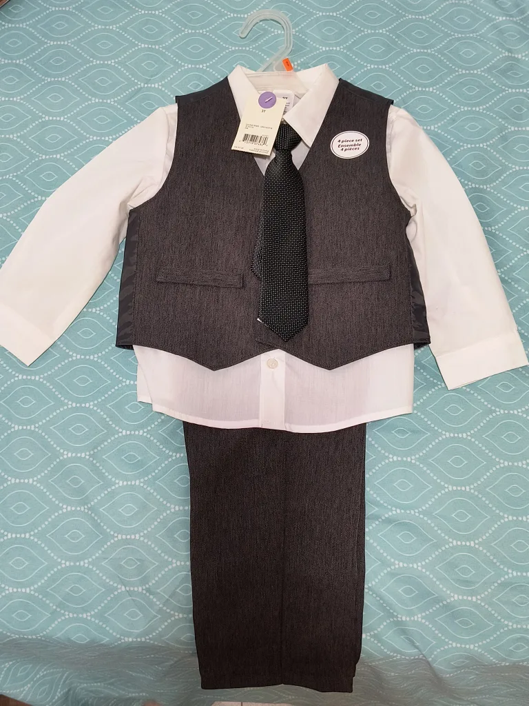 New 4 Piece Boy Suit Size 3T for $10 Only thumbnail