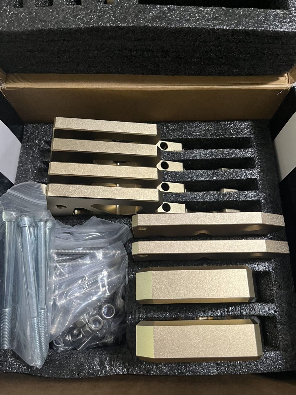 Fanatec Podium Mounting Brackets - photo 2