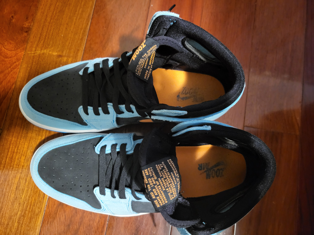 Air Jordan 1 Retro High OG "UNC" - photo 2