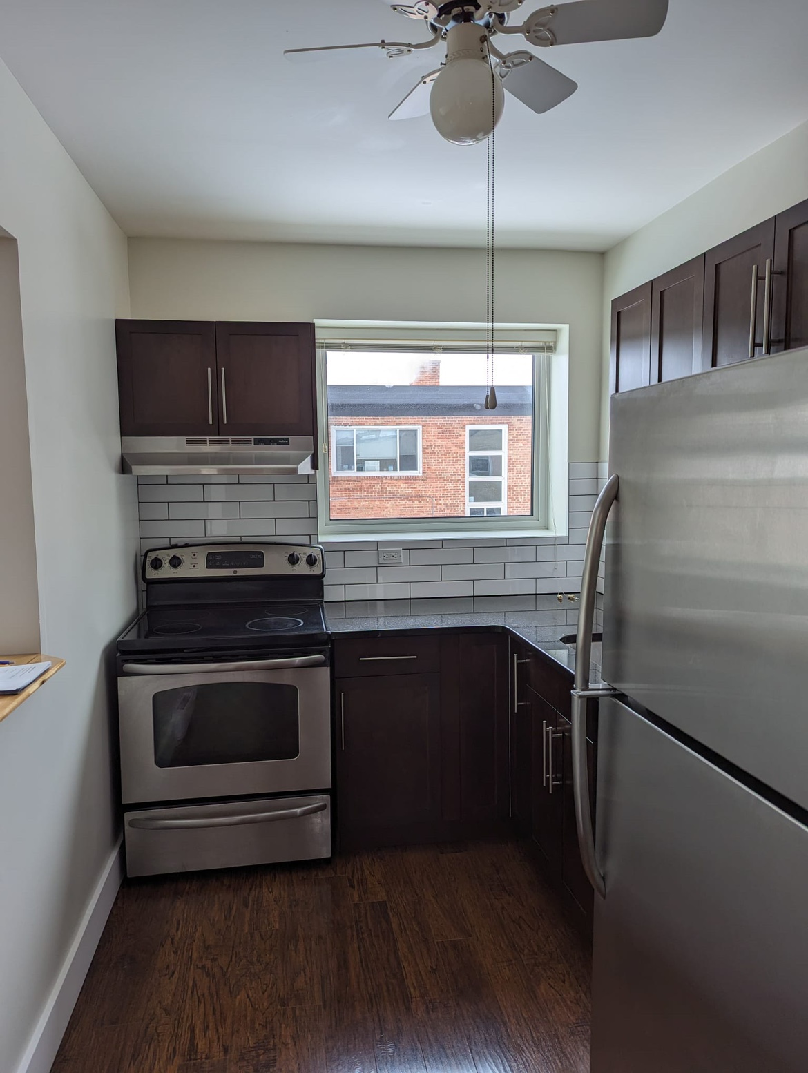 1 Bed 1 Bath - Apartment - photo 4