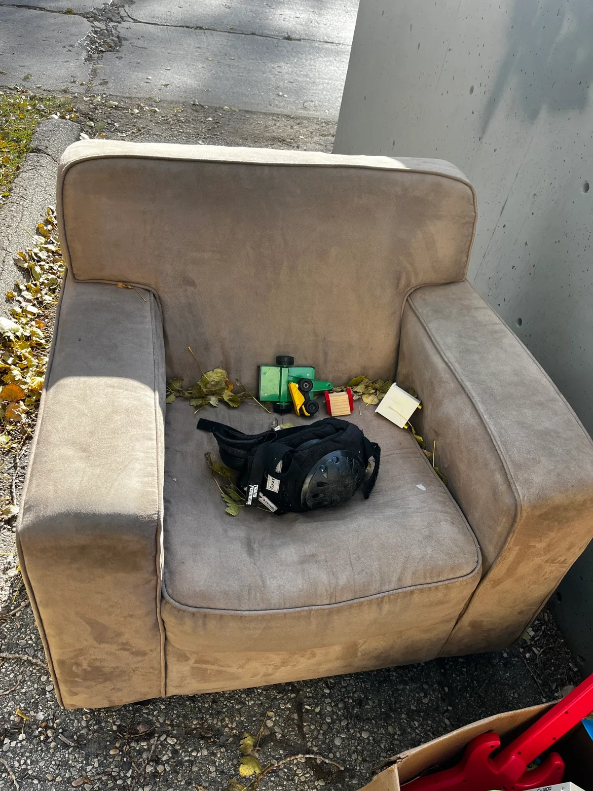 Armchair thumbnail