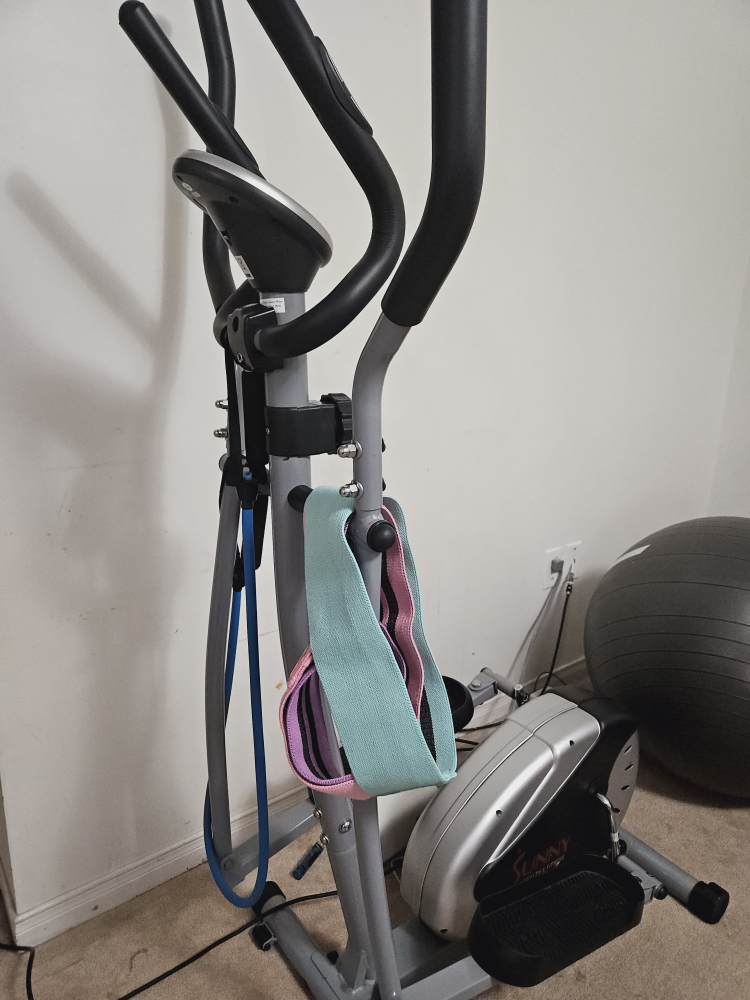 Sunny Health & Fitness Elliptical Machine