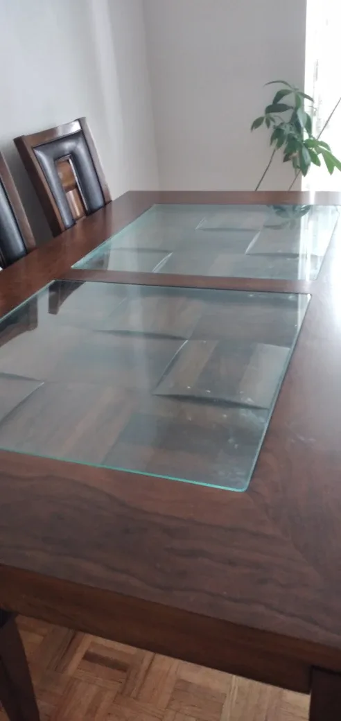 Dining Room Table with Chairs image indicator(3)