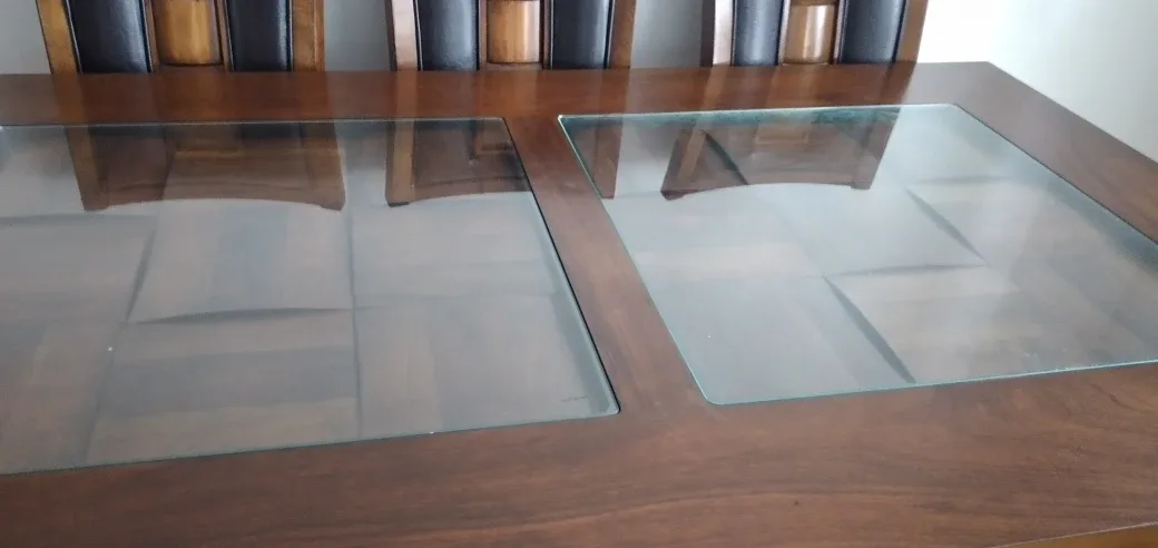 Dining Room Table with Chairs image indicator(4)