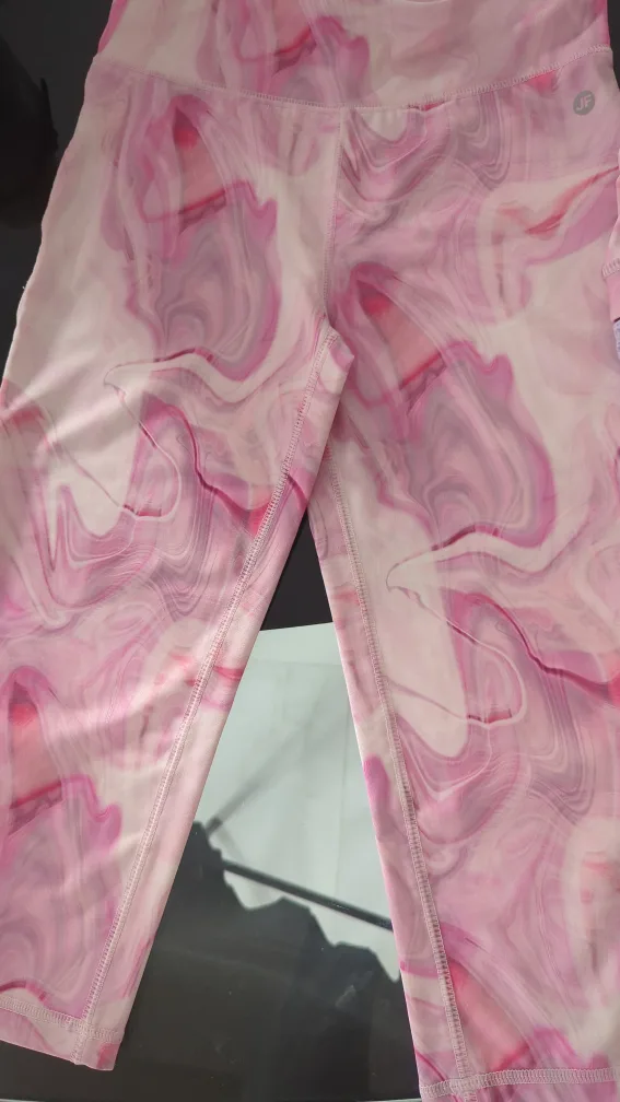 Girls Active matching sports bralette and Capri leggings image indicator(3)