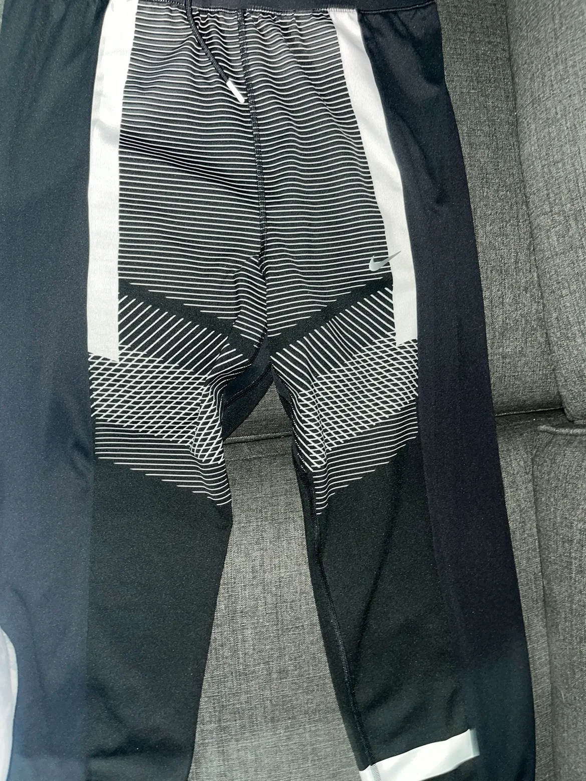 Nike Dri-FIT Running Tights - Black & White image indicator(6)