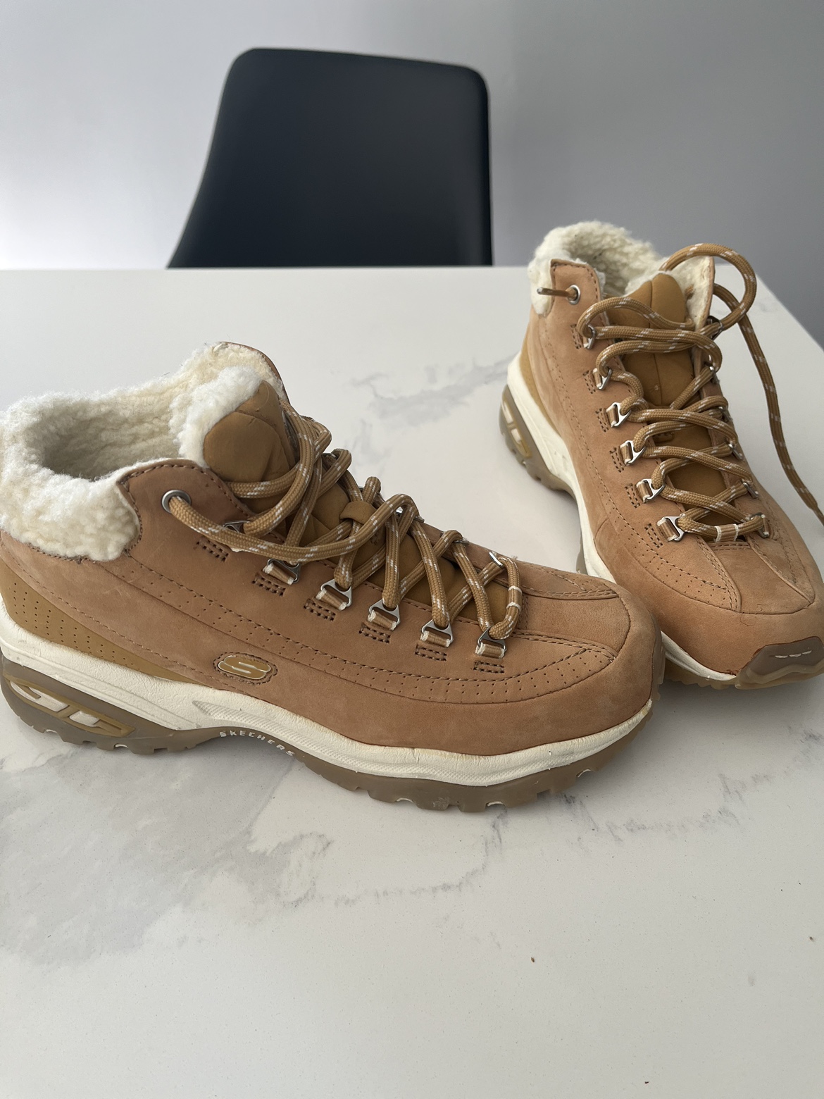 Skechers Sport Brown Shearling-Lined Boots - Women's Size 8.5