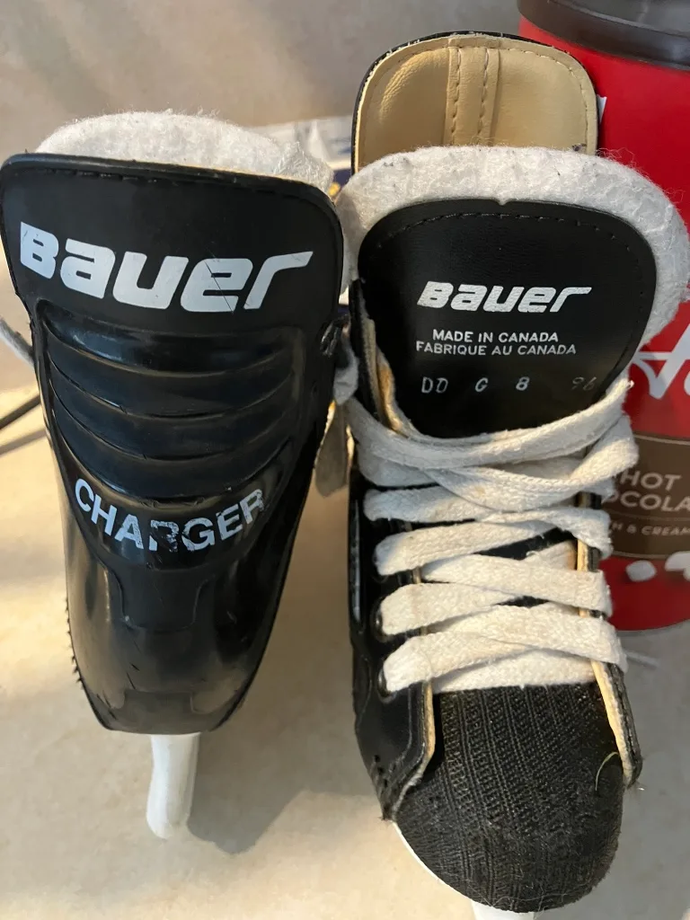 Bauer Charger Ice Skates Size 8 image indicator(4)