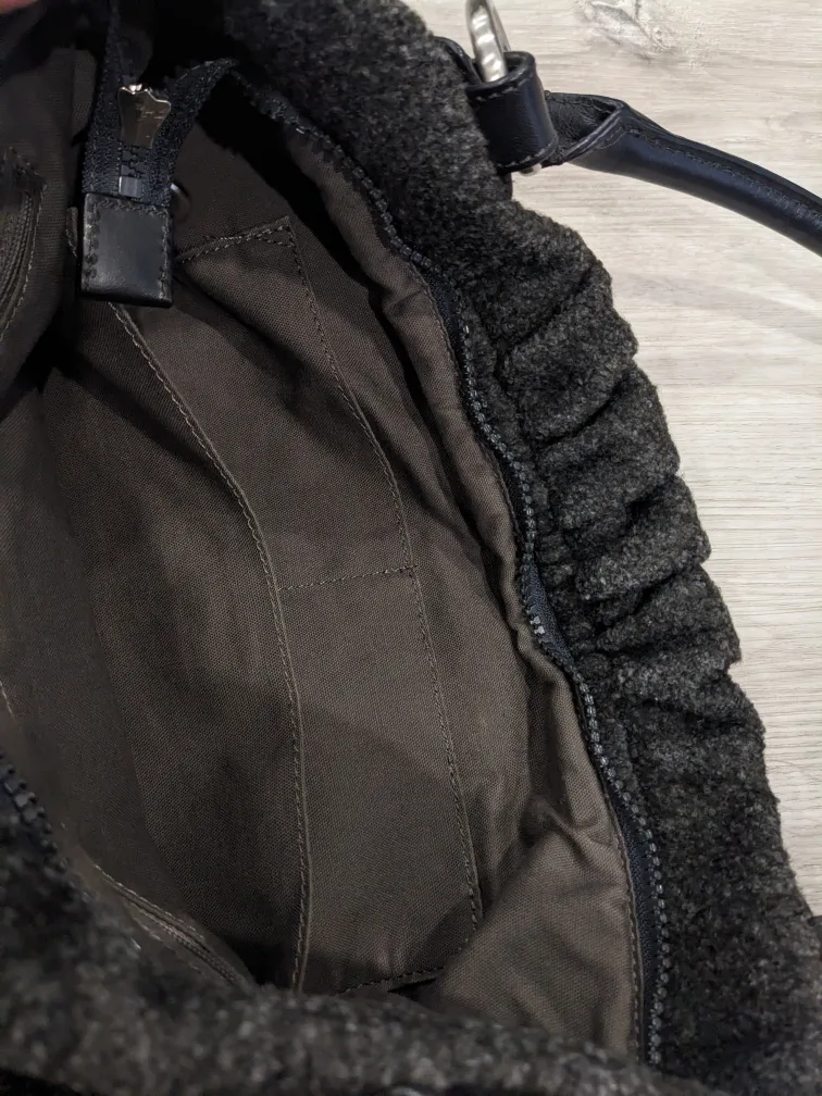 agnes b purse image indicator(7)