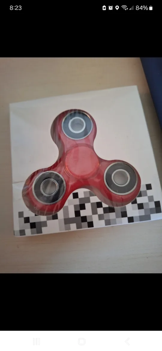 Red Fidget Spinner thumbnail