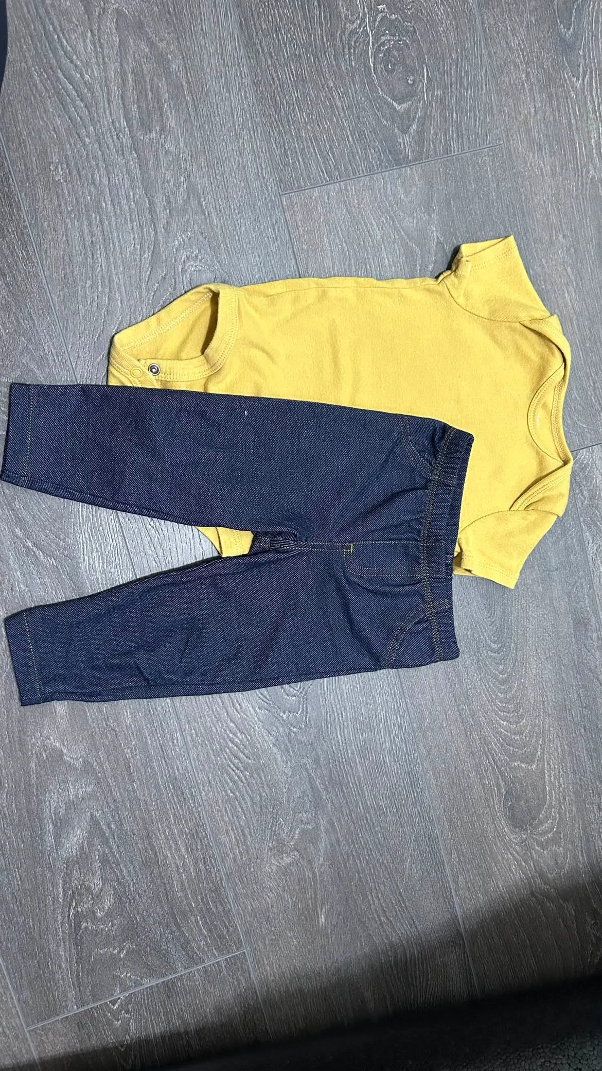 Baby cloths lot 6-12 image indicator(6)