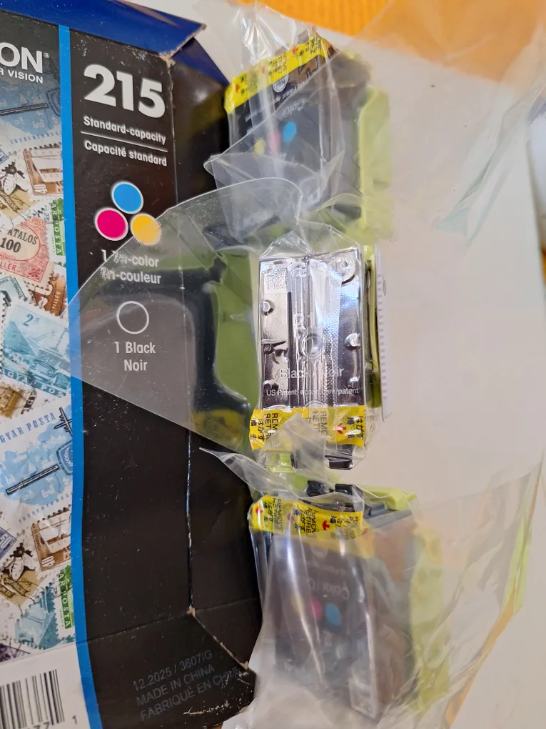 Epson 215 Ink Cartridges - 1 Black, 2 Tri-Colour image indicator(2)