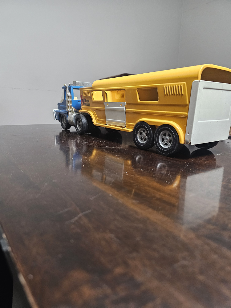 Vintage Tonka Horse Trailer Truck - photo 2