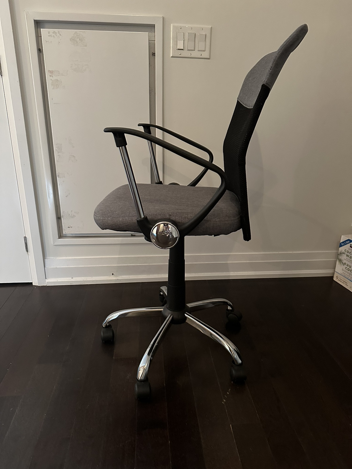 Office Chair - photo 4