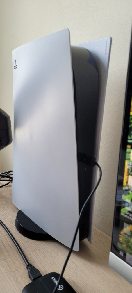 PS5 Digital Edition (no slim) - photo 3