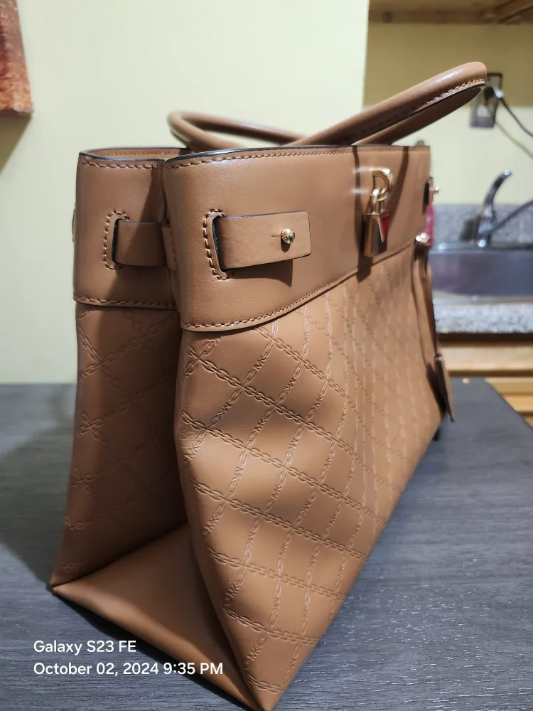 Michael Kors Brown Leather Handbag image indicator(2)