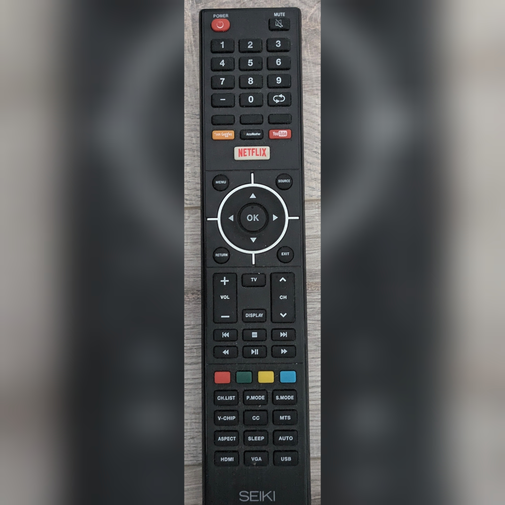 pending pick up - Seiki 47" TV with wall mount - photo 3