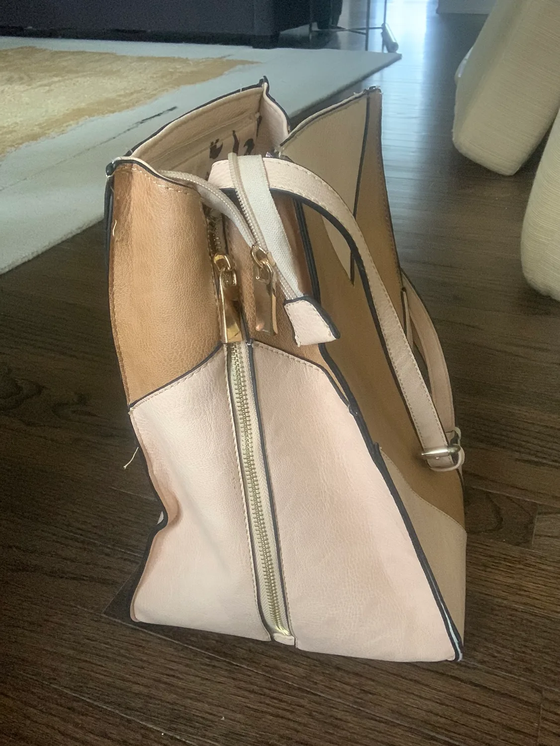 Big Stylish Handbag image indicator(3)