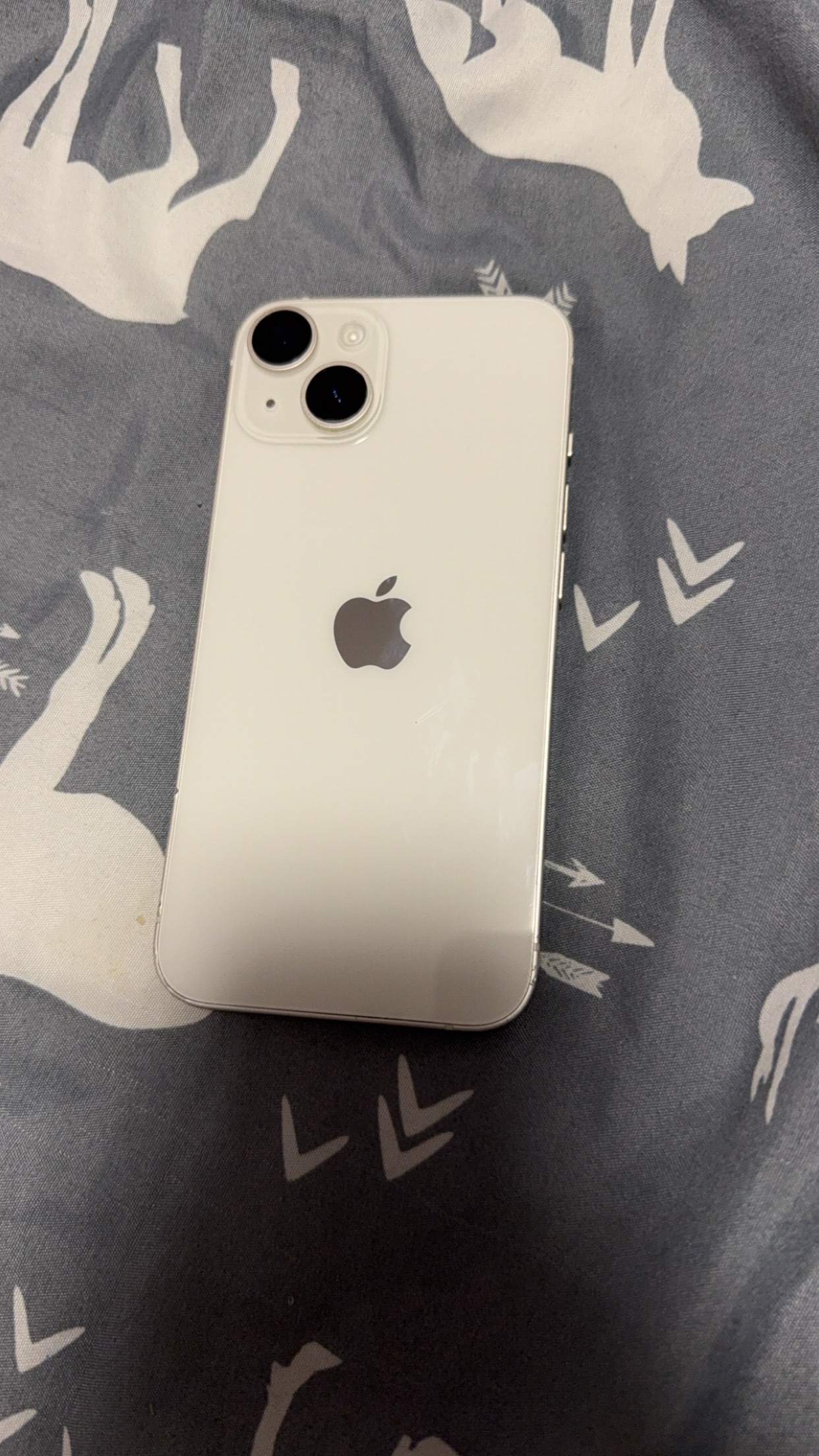 iPhone 14 - photo 2
