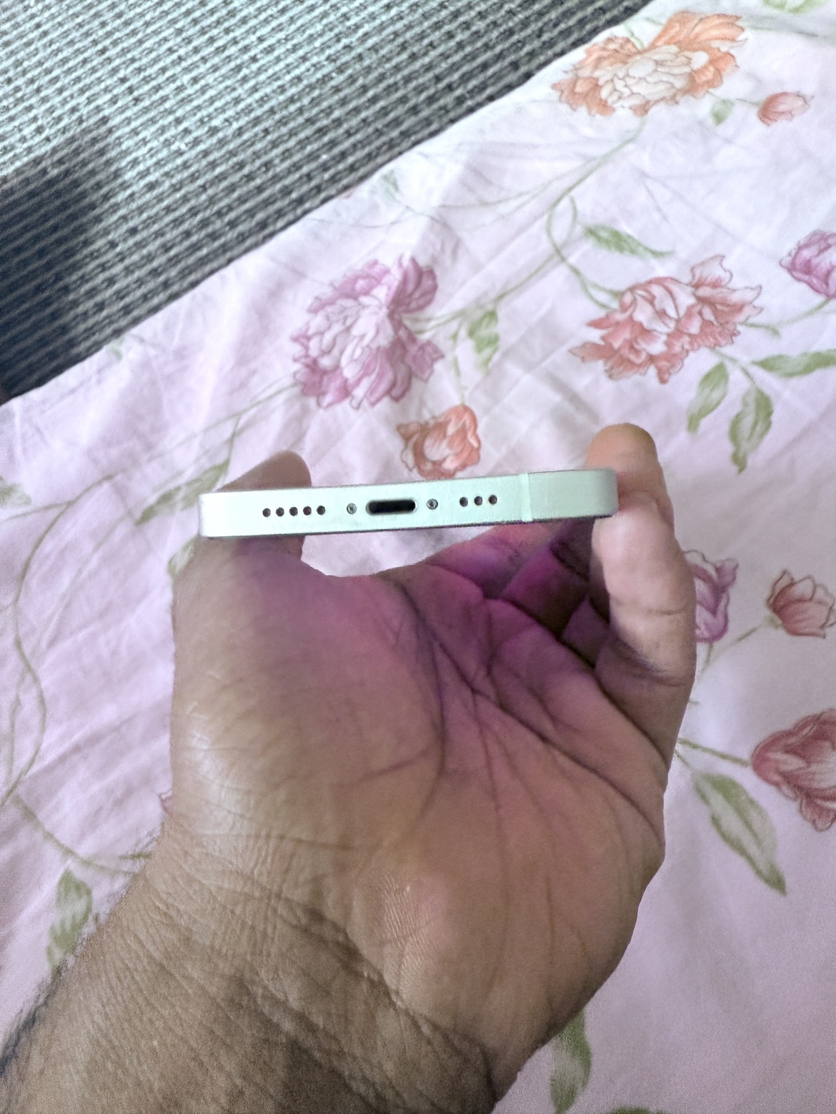 iPhone 13 - photo 5