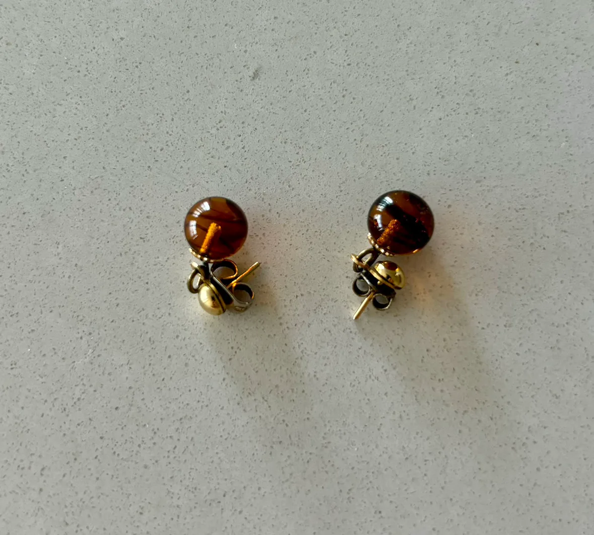 Gold Tone Necklace and Earrings Set image indicator(4)