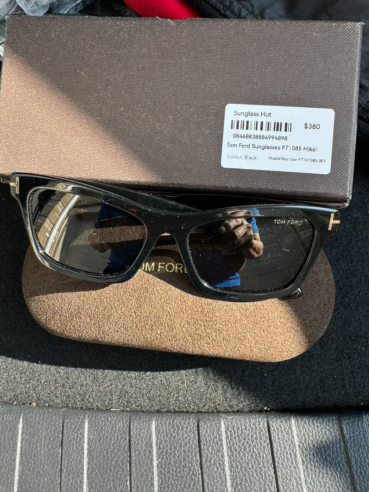 Tom Ford FT 1085 Mikkel Sunglasses image indicator(2)
