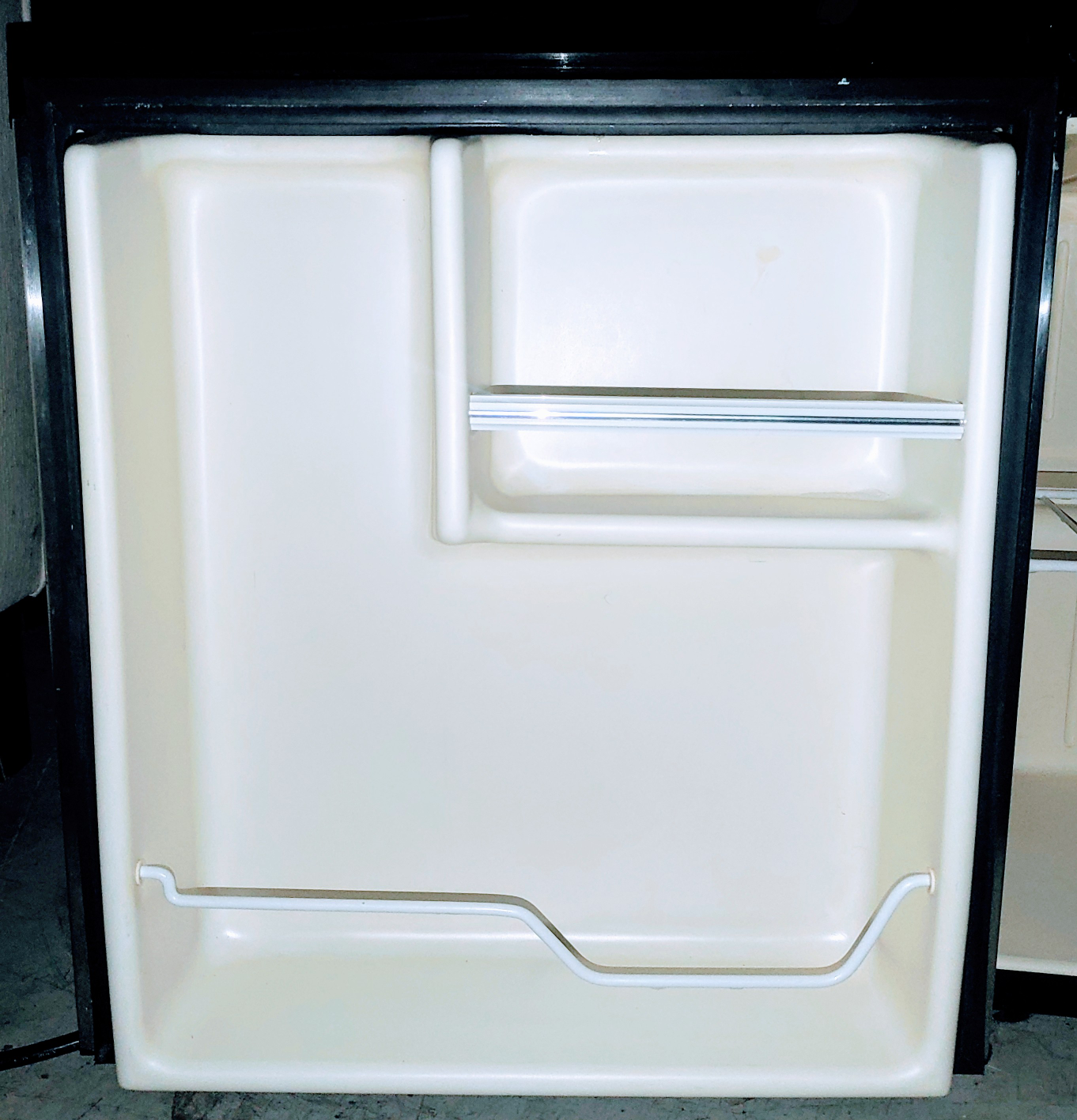 Igloo mini fridge - photo 2