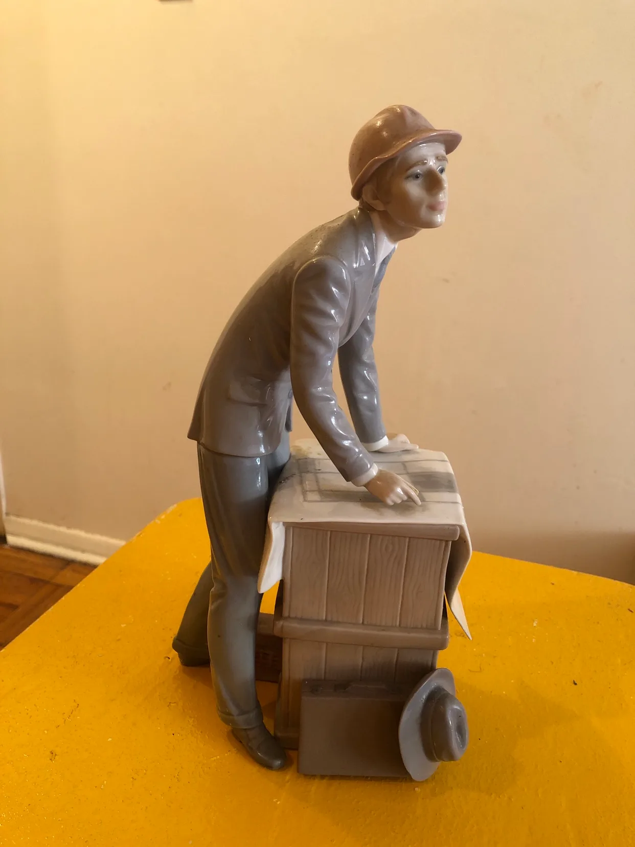 Lladro Figurine:  The Architect thumbnail