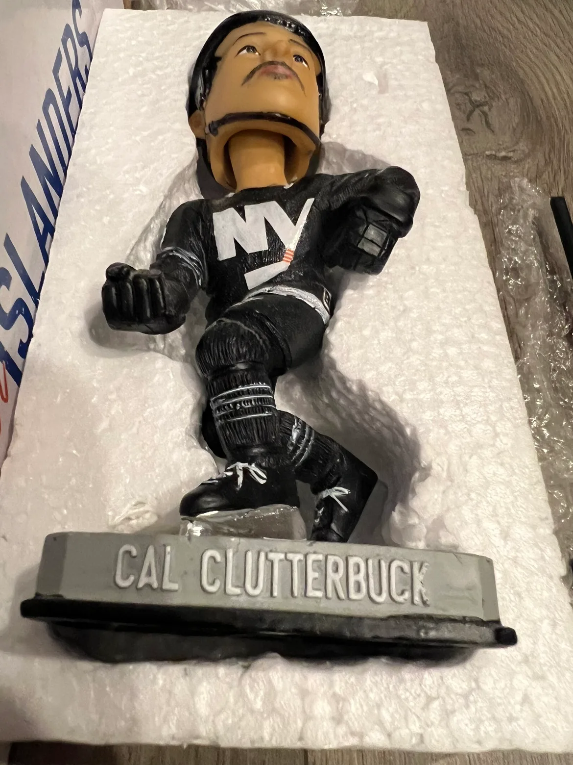 Cal Clutterbuck New York Islanders Bobblehead image indicator(2)