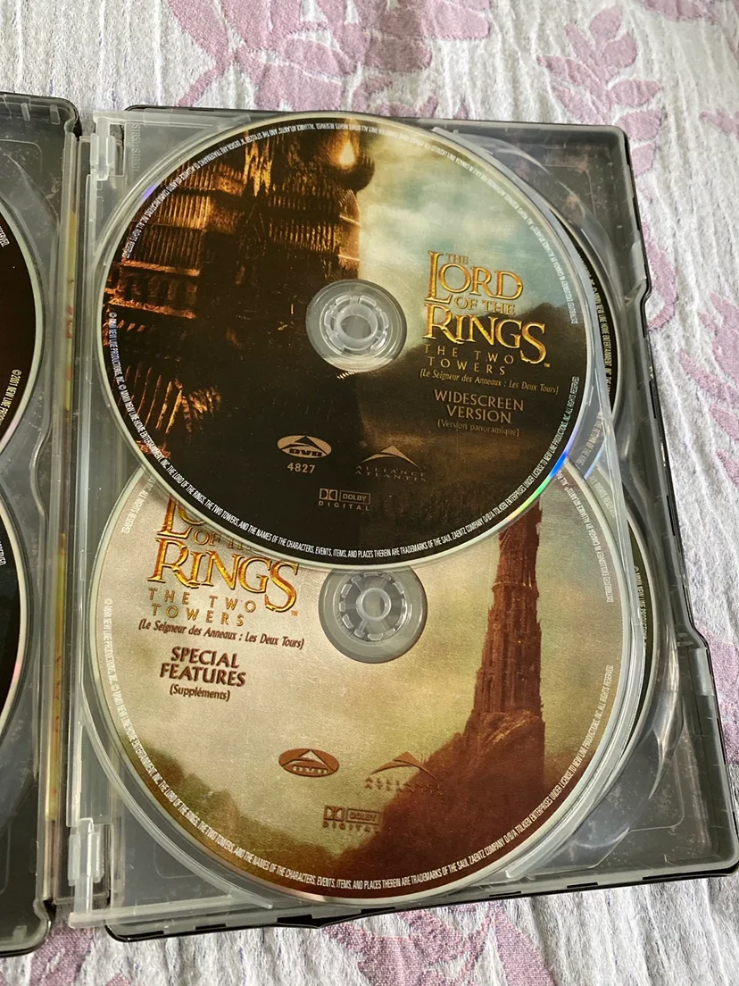 The Lord of the Rings Trilogy Set (DVD) image indicator(4)