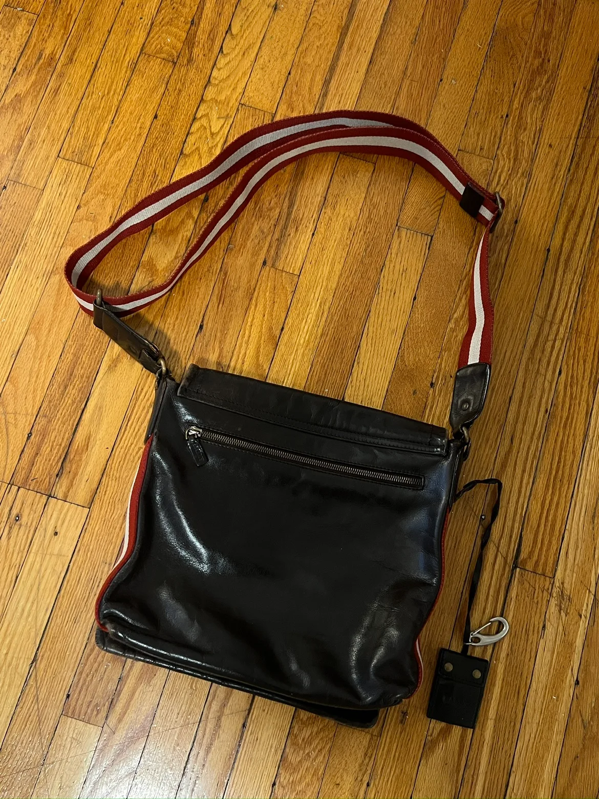 Bally Vintage Leather Bag image indicator(6)