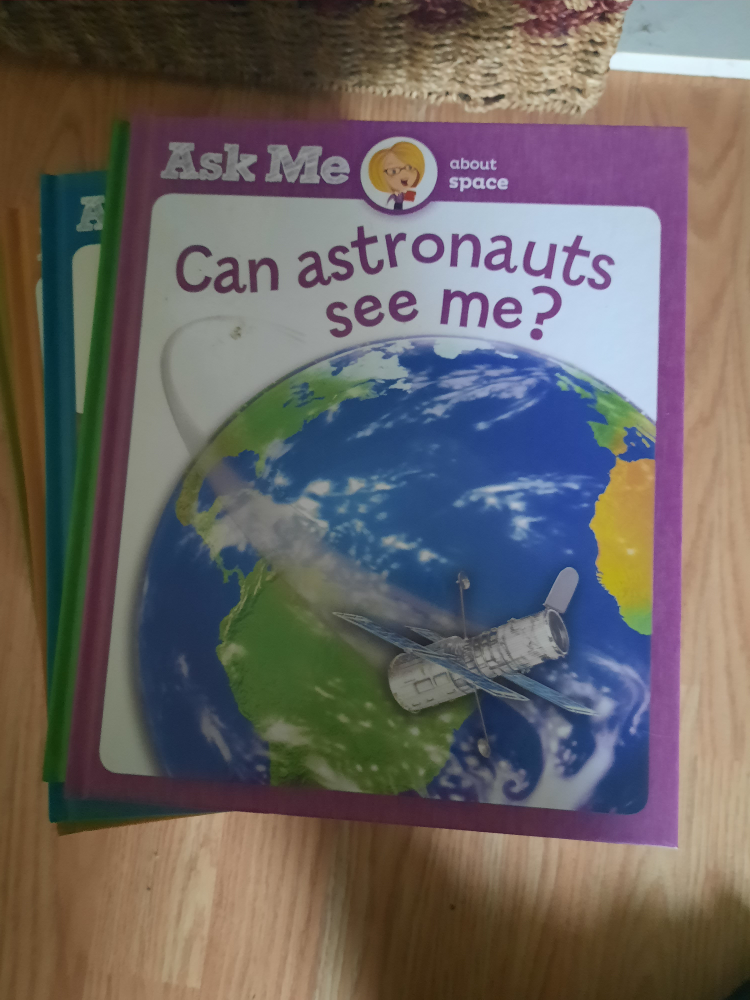 Children's Books and Games Bundle - photo 5