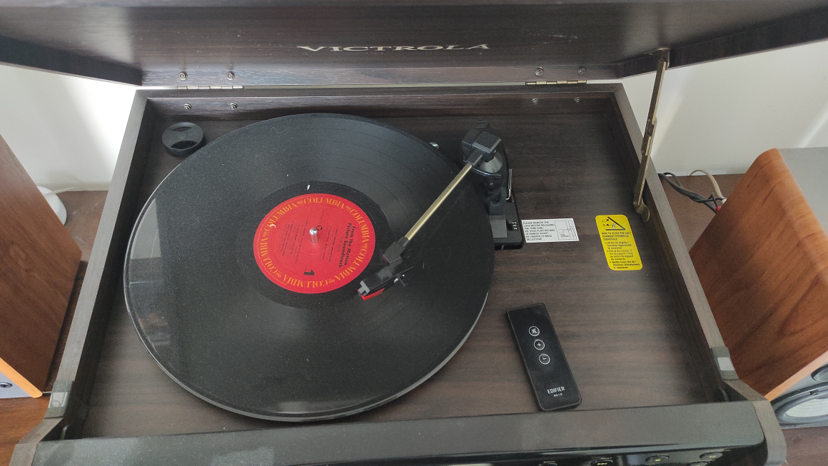 The Victrola 370B 7-in-1 Nostalgic Belt Drive Turntable - photo 4