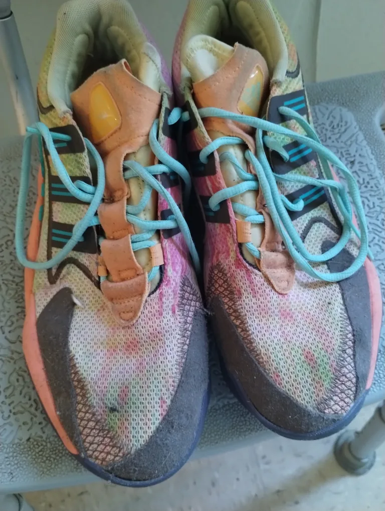 Adidas Sneakers image indicator(3)