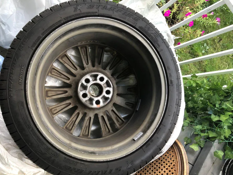 17" Toyota Corolla Alloy three Wheels & Tire $800 image indicator(2)