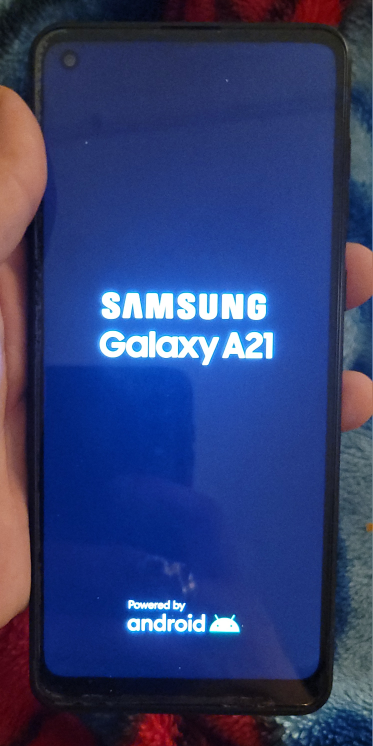 bunch of phones for repair - photo 4