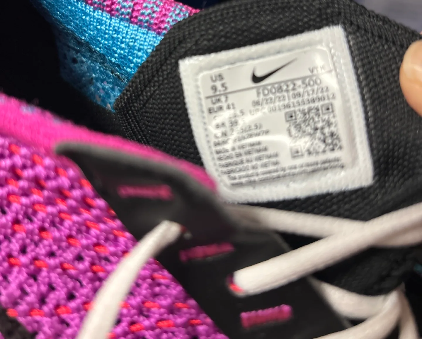 Nike Air Max Flyknit Running Shoes image indicator(4)