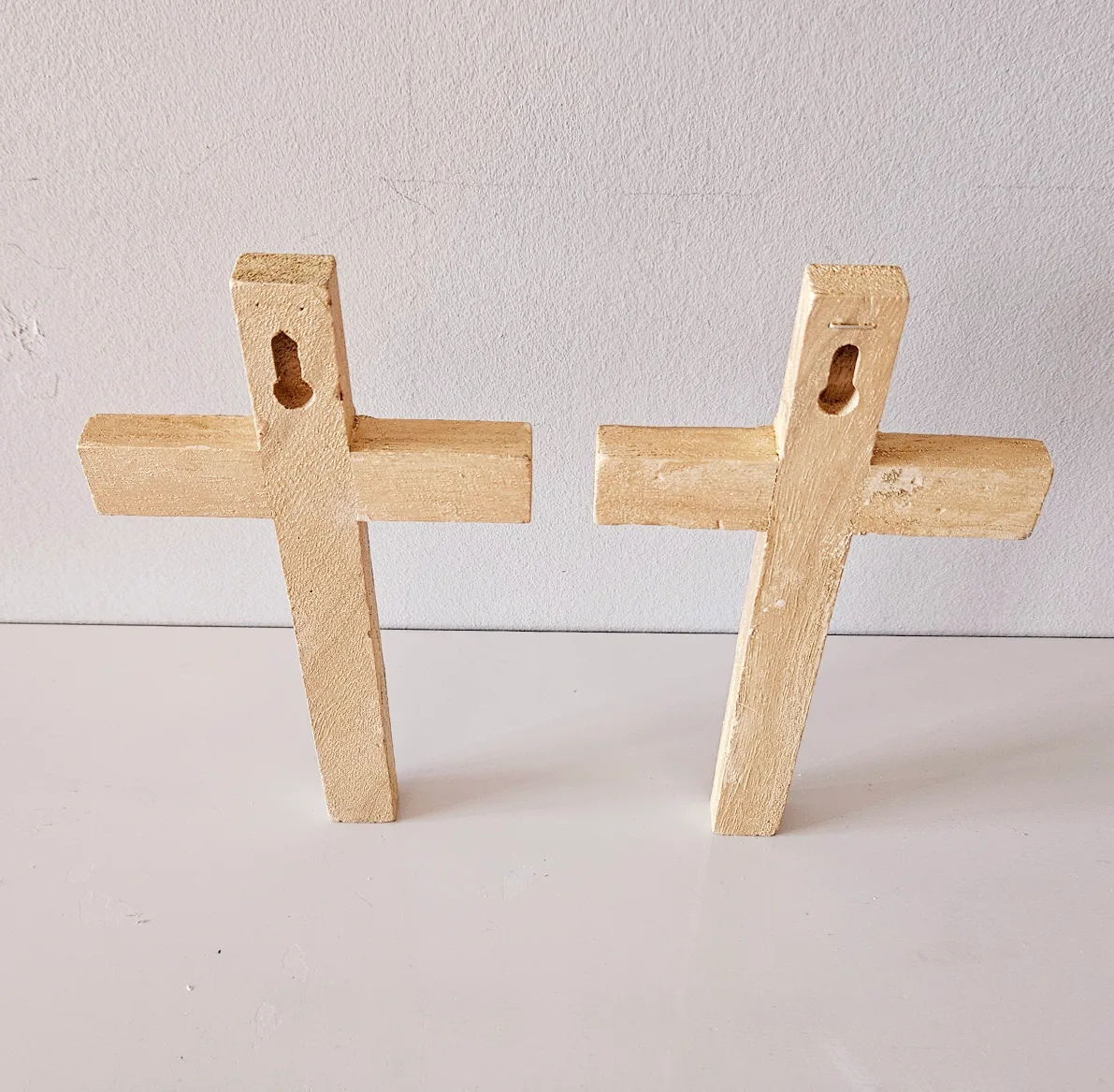 Set of 2 Wooden Crosses image indicator(2)