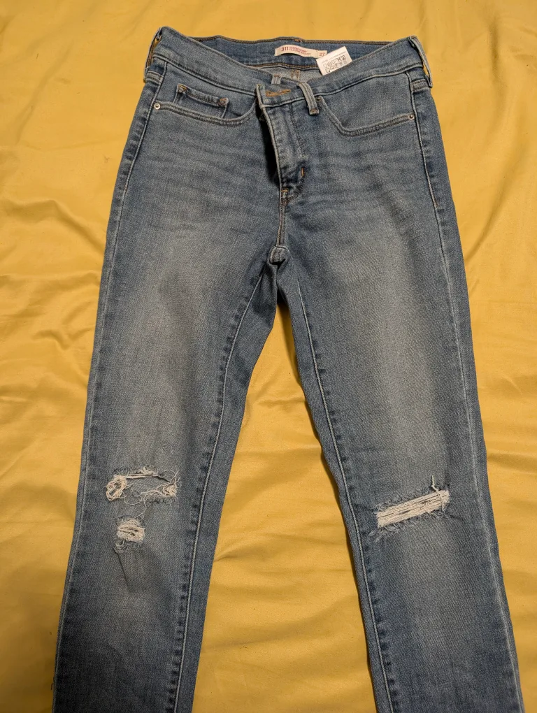Levi's 311 Shaping Skinny Jeans thumbnail
