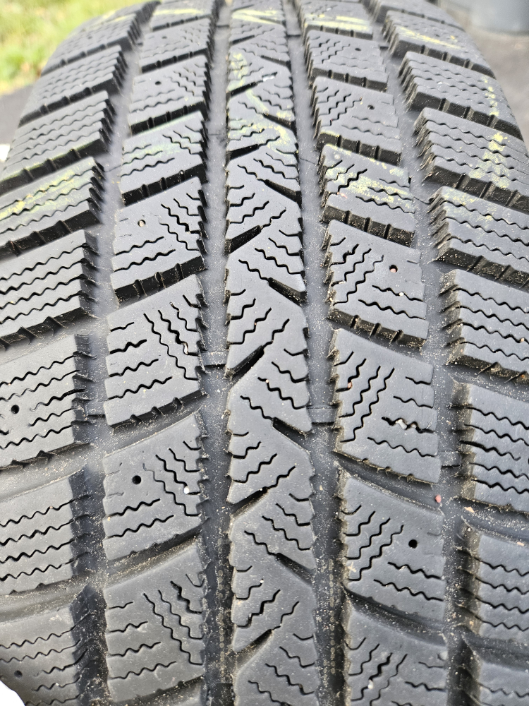 Goodyear Ultra Grip Ice WRT 205/55R16 Winter Tires