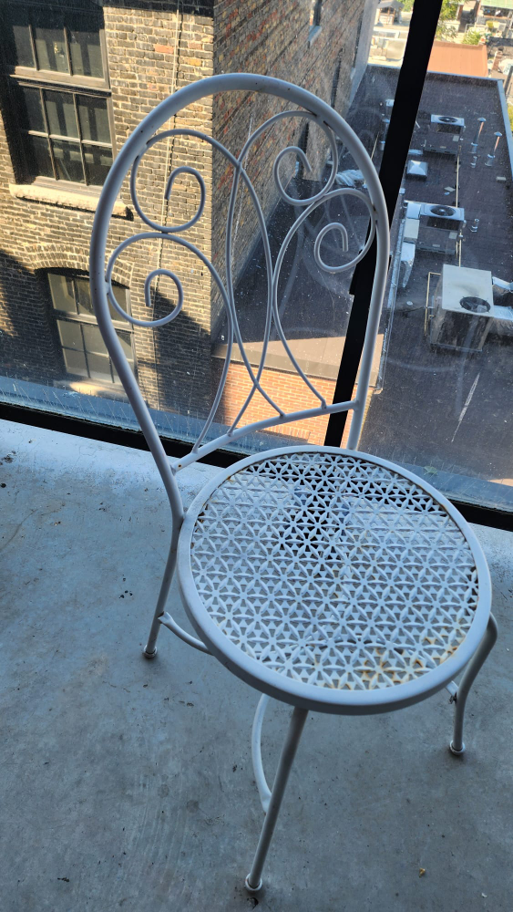 White Metal Patio Set - photo 3