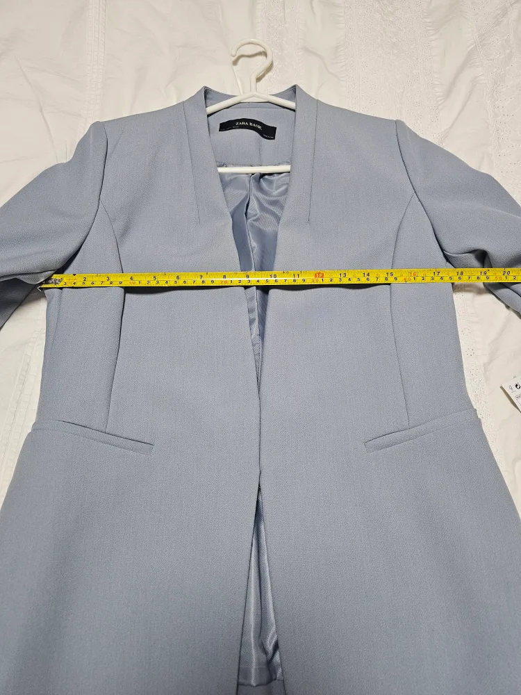 Zara Basic Blazer  - size Large image indicator(5)