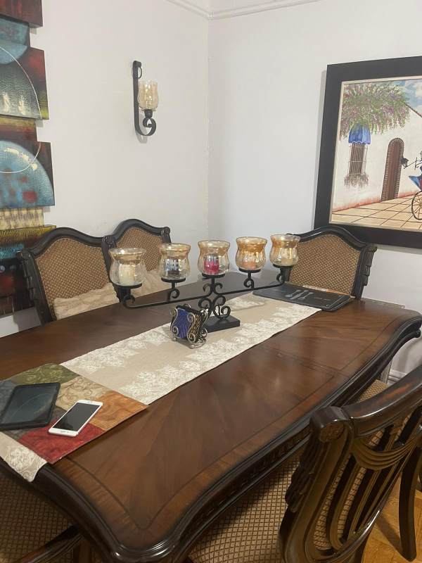 Dining table - photo 2