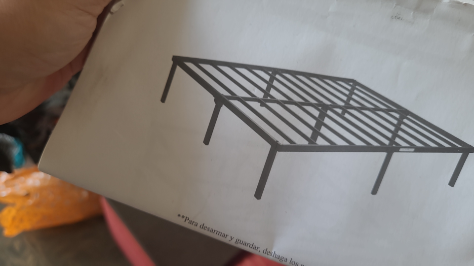 Metal Bed Frame- Queen size - photo 2