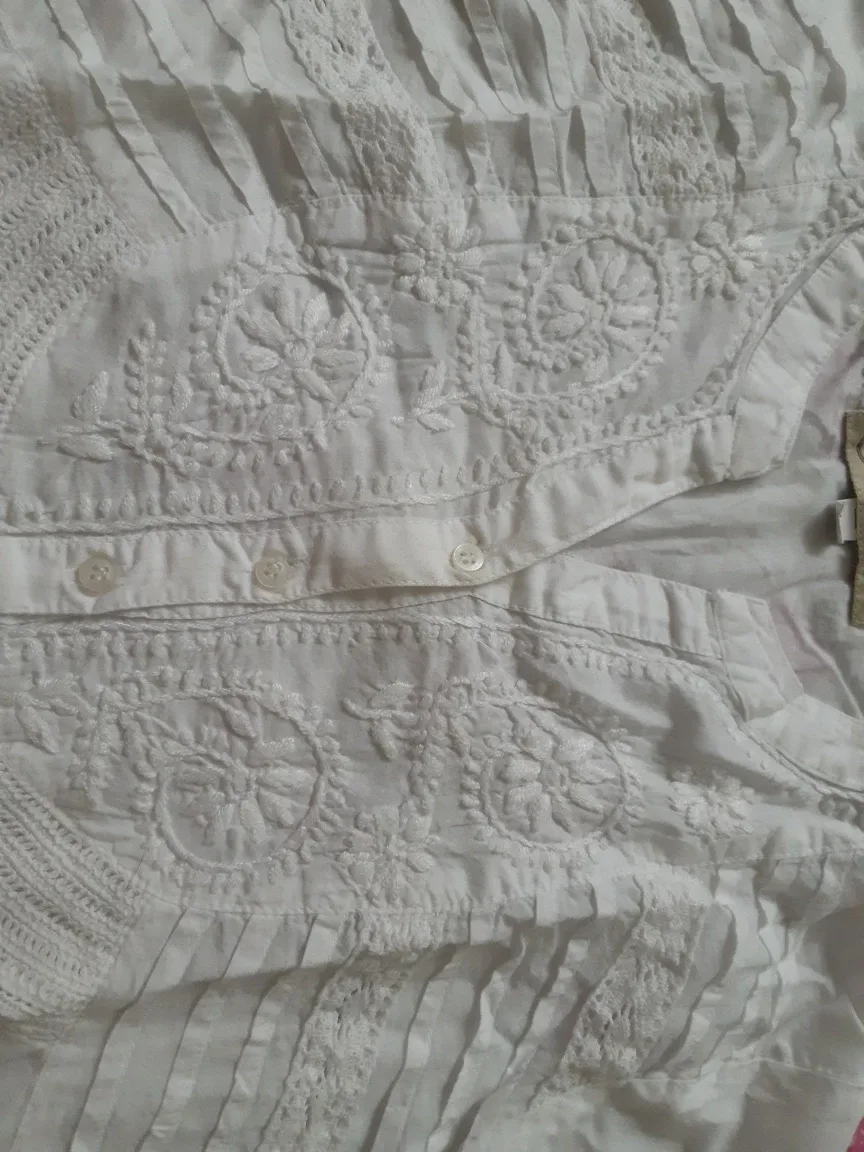 White Embroidered Top - 100% Cotton image indicator(2)