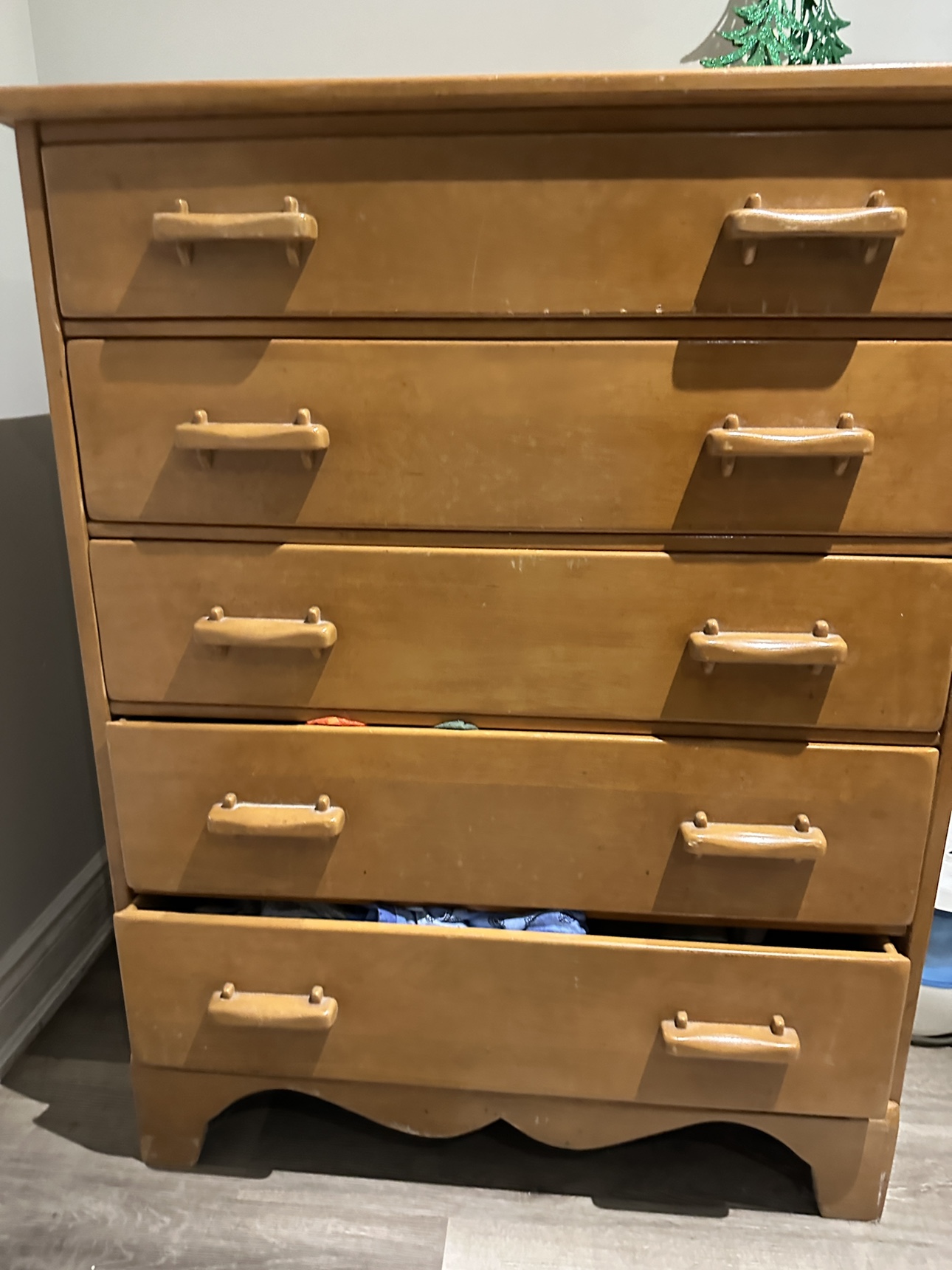 Wooden Chest of Drawers - photo 3