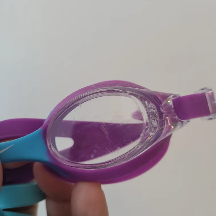 Nike kids swim goggles image indicator(2)