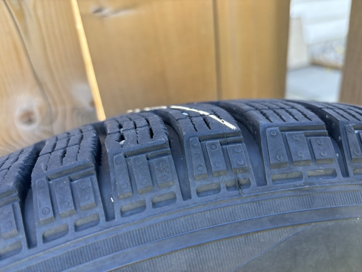 Set of 4 Pirelli Ice Zero Studded Winter Tires 225/65R17 - photo 5