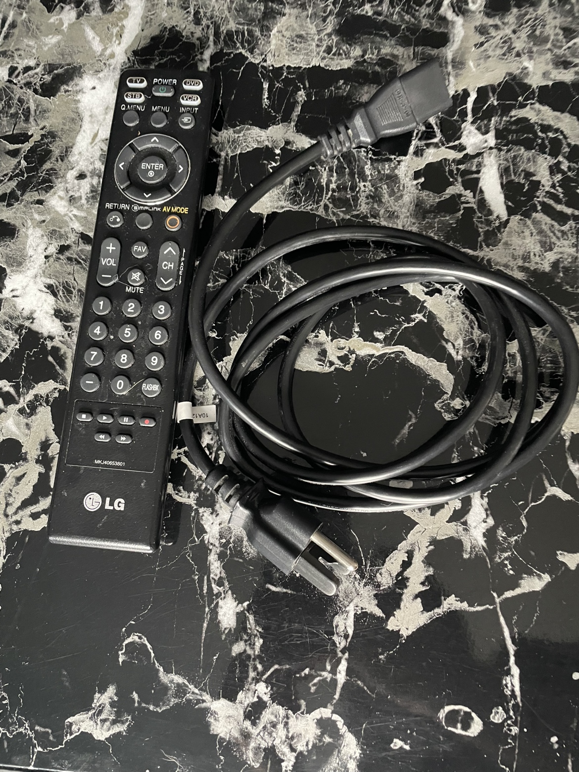 LG 52 inch LCD TV - photo 4